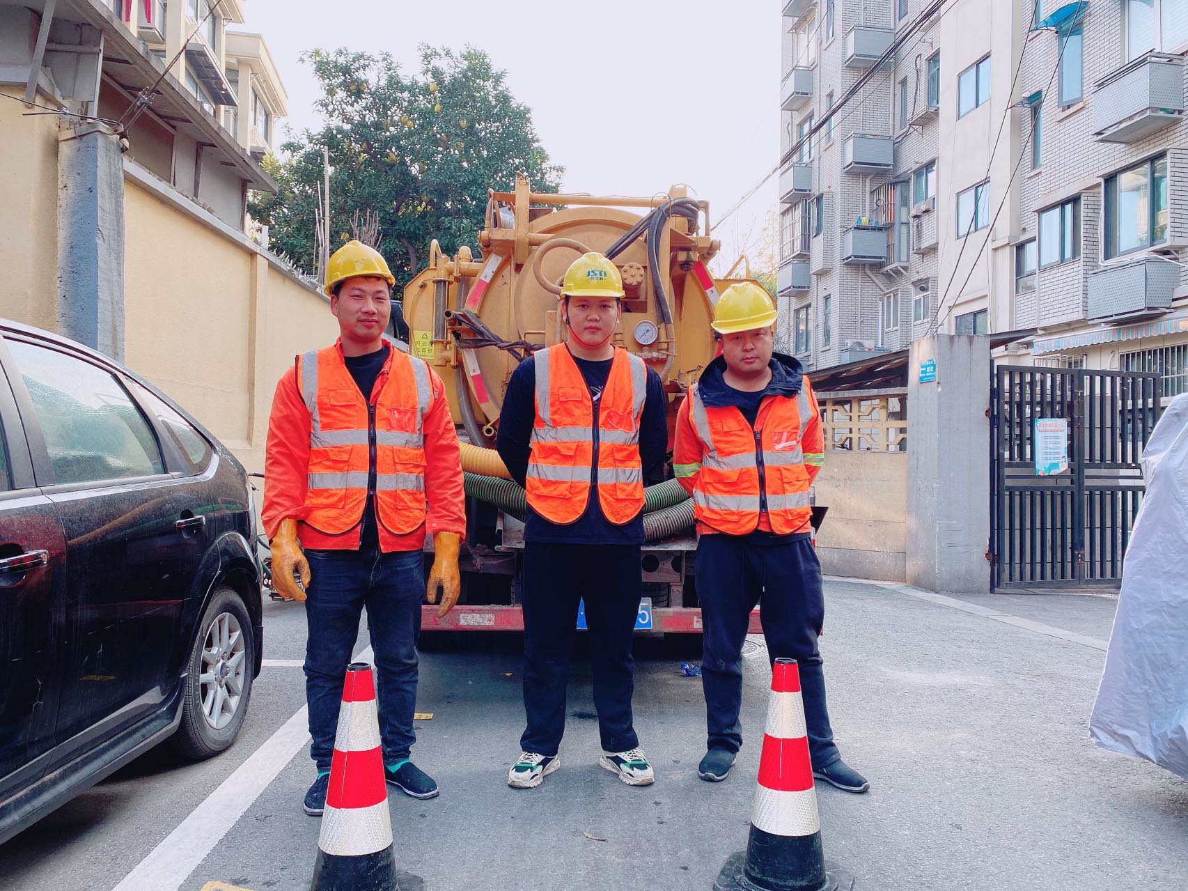 马群村南京某小区管道清淤检测施工